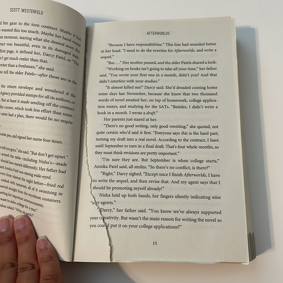 Afterworlds by Scott Westerfeld Paperback Book - Picture 3 of 3